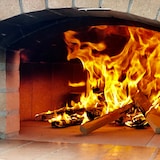 thumbnail of Horno leña Olympus Mons Pro 110 negro, aislado y con puerta de extracción total