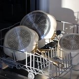 thumbnail of Menastyl - Lot de 5 pièces dahlia en aluminium recyclé beige