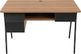 Una scrivania con piano in legno e accenti neri.