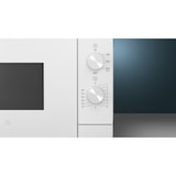 thumbnail of Siemens iQ300, Freistehende Mikrowelle, 44 x 26 cm, Weiß FF020LMW0