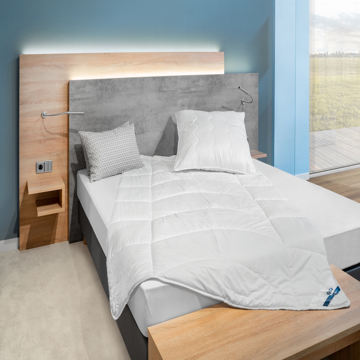 BeCo Kuschelweich Set MF50 Bettdecke und Kopfkissen - Größe BW: 135 x 200 cm