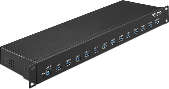 Ein schwarzer USB-Hub mit vielen Anschlüssen.