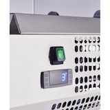 thumbnail of METRO PROFESSIONAL Vitrine refrigerada GHS1120, vidro/ aço inoxidável, 120.5 x 46 x 39.5 cm, 40 L, refrigeração por ventilação, 180 W, prateado