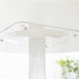 thumbnail of HOMCOM mesa de comedor redonda mesa de cocina moderna para 2 personas con base de acero y almohadilla antideslizante para salón Ø80x75 cm blanco