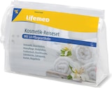 Ein Kosmetik-Reiseset mit 10 Pflegeartikeln.