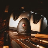 thumbnail of Camry CR 4469  Afilador de Cuchillos Eléctrico Profesional, Afilado en 2 Etapas: Afilado y Pulido, Todo Tipo de Hojas