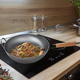 thumbnail of Sárten Wok con libro de recetas y espátula plano