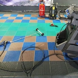 thumbnail of Loseta Reforzada 33x33cm (Azul) Suelo ventilado antihumedad. Zonas húmedas, garajes, lavaderos, frigoríficos, baños, piscinas