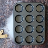 thumbnail of Menastyl - Plaque à 12 muffins amandine en acier carbone anti-adhésif