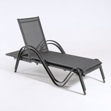 thumbnail of Tumbona de exterior apilable y reclinable, de aluminio y textilene