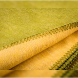 thumbnail of Benetton - Cobertor 140X190Cm 320Gsm 60% Algodão 40% Acrílico Verde e Amarelo Arco-Íris Be