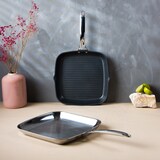 thumbnail of Gril carré inox 30 cm