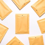 thumbnail of OFITURIA Sobres Acolchados de Papel Burbuja Interior, Bolsas para Envíos con Capacidad para Documentos de hasta 120x215mm (10 sobres, marrón)