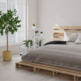 thumbnail of Relaxdays Pflanzenständer, 4 Ablagen, Pflanzentreppe für Blumen & Kräuter, Metall Blumenständer mit Rollen, Stahl, weiß