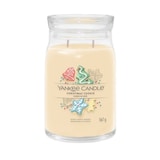 thumbnail of Bougie signature Christmas Cookie grand modèle -  Beige Rond Cire Yankee Candle