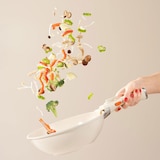 thumbnail of Masterpro Share & Play - 10-teiliges stapelbares Kochgeschirrset aus Aluminiumguss mit abnehmbarem Griff und beiger Keramikbeschichtung