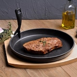 thumbnail of Poêle de service fonte et support bois Ø 22 cm H 2,5 cm IRON DINING - Was Germany
