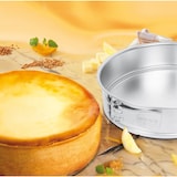 thumbnail of Moule à manqué à charnière 26 cm Dr.Oetker Classics