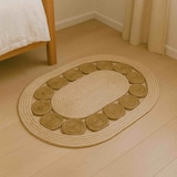 thumbnail of WellHome - Tapete oval feito de folhas de totora e milho, 80x50cm