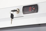 thumbnail of GastroHero Lagerkühlschrank SRH60 | 590 L Nutzvolumen | 0 °C bis +8 °C | energiesparend | abschließbar | robust für Gastronomie