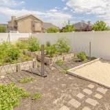 thumbnail of Outsunny Recinzione per Giardino Regolabile in Metallo e Alluminio