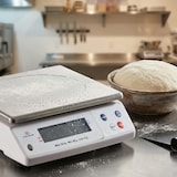 thumbnail of Louis Tellier -  Balance électronique professionnelle -  30kg -  IP53 -  précison 2g -  plateau amovible inox 29,8 x 23,6 cm -  N3672