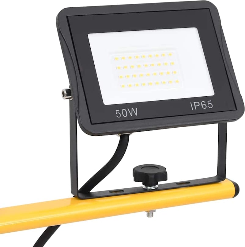 Ein tragbarer LED-Scheinwerfer mit Ständer.