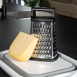 thumbnail of Intirilife Vierkantreibe aus Edelstahl mit rutschfestem Boden und Griff - 14 x 22.5 cm - Küchenreibe Hobel Käsereibe Zester