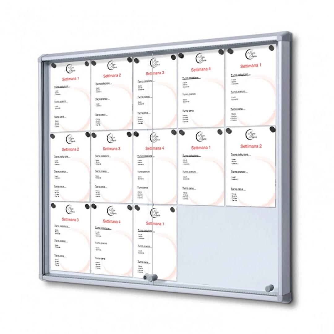 Bacheca magnetica per interni con ante scorrevoli certificata ESG. Fondo scrivibile e magnetico. Chiusura con chiavi incluse, formato 15XA4