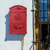 thumbnail of ARREGUI Residencia D-2151/R Buzón Exterior Vintage de Aluminio Tamaño M (Correo DIN A4 y Revistas), Buzón de Correo Mediano, Estilo Clásico, Rojo