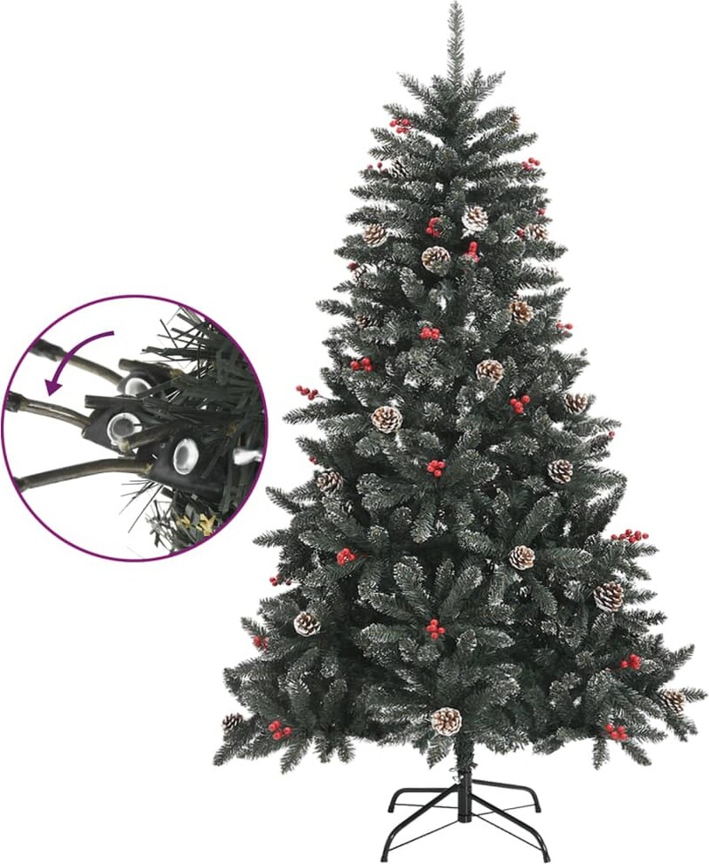 Ein künstlicher Weihnachtsbaum mit Zapfen und Beeren.