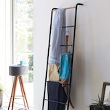 thumbnail of Yamazaki Deko Leiter Handtuchhalter Kleiderleiter Dekoleiter schwarz Garderobelnständer 45x162cm freistehend zum Anlehnen