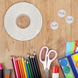 thumbnail of Relaxdays Danke Aufkleber 2500 Stück, Dankeschön Sticker, Ø 25 mm, selbstklebende Etiketten, Stickerrolle, weiß/gold