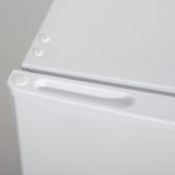 thumbnail of Mini Refrigerador 91L de Capacidad Nevera Eléctrica Pequeña con Estante Ajustable Compartimento Congelador Puerta Reversible Silencioso 47,5x44.2x84cm