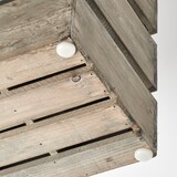 thumbnail of Sitztruhe m. Flascheneinteilung, Holz 40x20,5x29