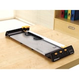 thumbnail of Fellowes Cizalla de rodillo Electron A3, corta documentos hasta tamaño A3, corta hasta 10 hojas, Guía led indica la línea de corte, base metálica