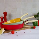 thumbnail of Menastyl - Poêle 28cm colorama magenta - en aluminium - revêtement antiadhésif en céramique