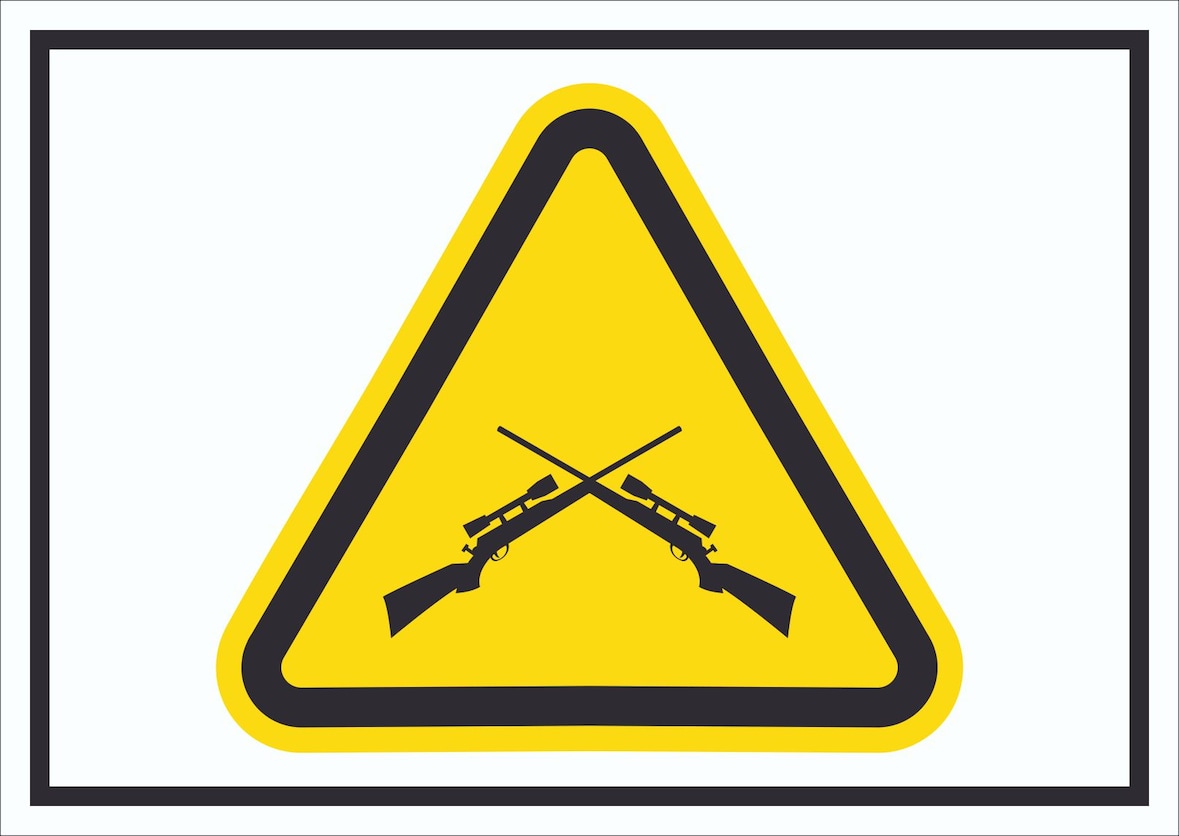 Vorsicht Schusswaffengebrauch Schild Symbol A0 (841x1189mm)