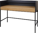 Una scrivania con superficie in legno e gambe nere.