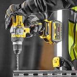 thumbnail of DeWALT DCD999NT-XJ Bohrmaschine 2250 RPM 1,61 kg Schwarz, Silber, Gelb