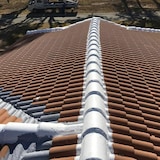 thumbnail of Tinta selante impermeável para todos os terrenos (4 kg - branca) - Adere a todos os tipos de superfícies, mesmo as molhadas. Repara fissuras