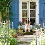 thumbnail of Relaxdays Rosenbogen mit Tor, HxBxT:228x116x36,5cm, Eisen, Verzierung, Rankhilfe für Rosen & Kletterpflanzen, schwarz