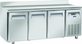 thumbnail of Cool Head Gekühlter Gebäcktisch 3 Türen & Spritzschutz. Abtau auto. T° +2°C/+8°C. Dim. cm 202,5x80x85/95 H. Cool Head PA3200