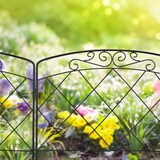 thumbnail of Relaxdays Beetzaun, 4-teilige Beetumrandung für Garten, Dekozaun Metall, antikes Design, HxB: 41,5 x 245 cm, schwarz