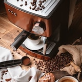 thumbnail of Adler AD 4404CR Cafetera Espresso Manual 15 bares 1,6 L, Brazo Doble Salida, Espumador Leche, Calientatazas, 850W, Cobre