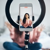 thumbnail of Relaxdays LED Ringlicht mit Stativ, 10" Ringleuchte dimmbar, Make-up, Fotografie & Videos, Lichtring Handy, weiß/schwarz