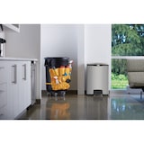 thumbnail of Rubbermaid Slim Jim Step On container Front Step - 90 l - Mat RVS, zwart