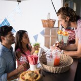 thumbnail of Relaxdays Pommeshalter, Edelstahl, Spitztüten mit Pommes, Chips, Gemüse, Snackhalter, HxD 16 x 9,5 cm, Silber, 2 Stück