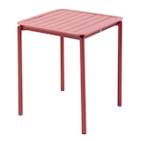 thumbnail of Table carrée de terrasse (70x70cm) rouge foncé