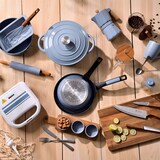 thumbnail of BERGNER - Set aus 3 gepressten Aluminium-Pfannen Ø18/Ø22/Ø26 cm, geeignet für Induktion Optimum Plus Set 5 Küchenutensilien aus Silikon und Holz